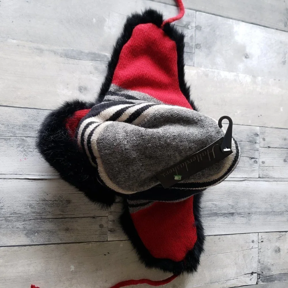 NWT - Hatterdashers Natural Fur Quilt Lined Trapper Hat